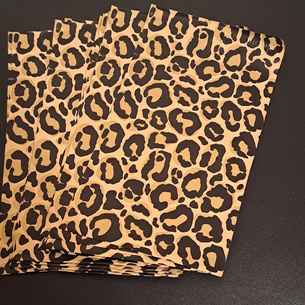 20 ct 6x9 Leopard Print Polymailers